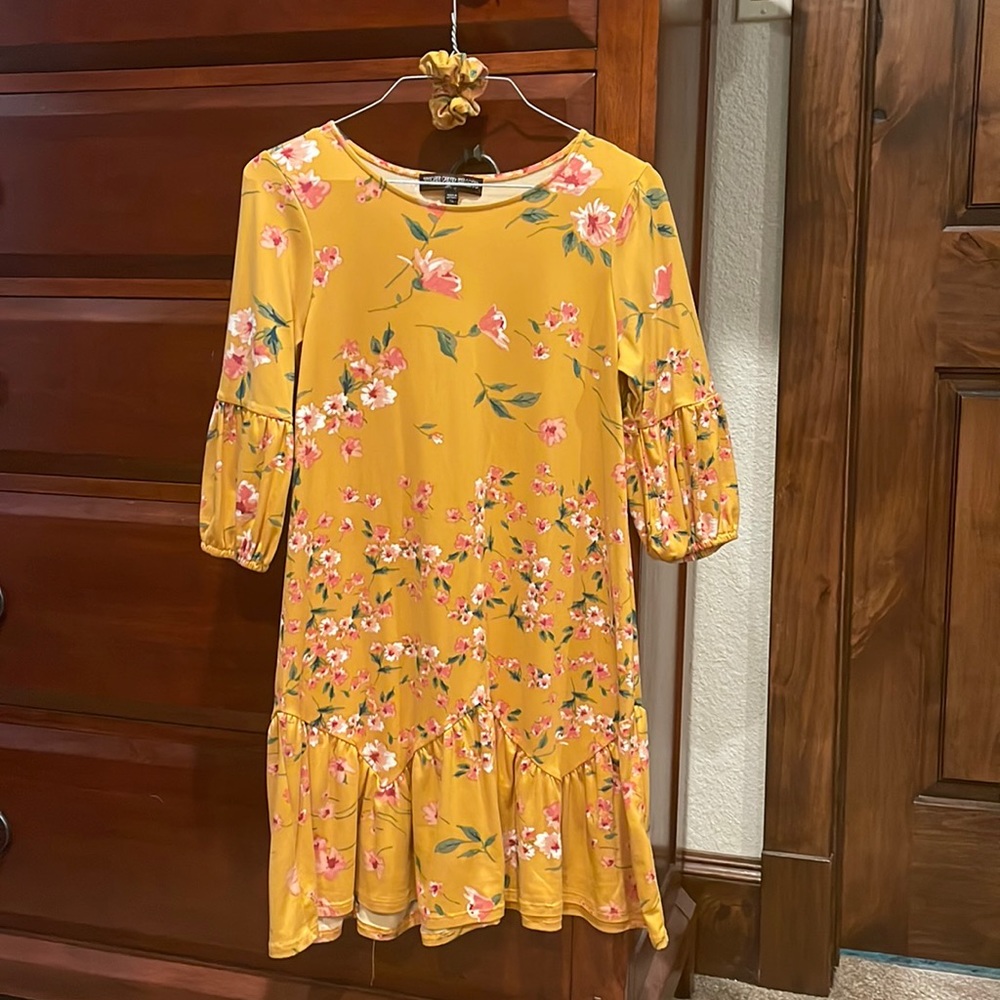 GIRLS XL FLORAL DRESS BY THREE PINK HEARTS